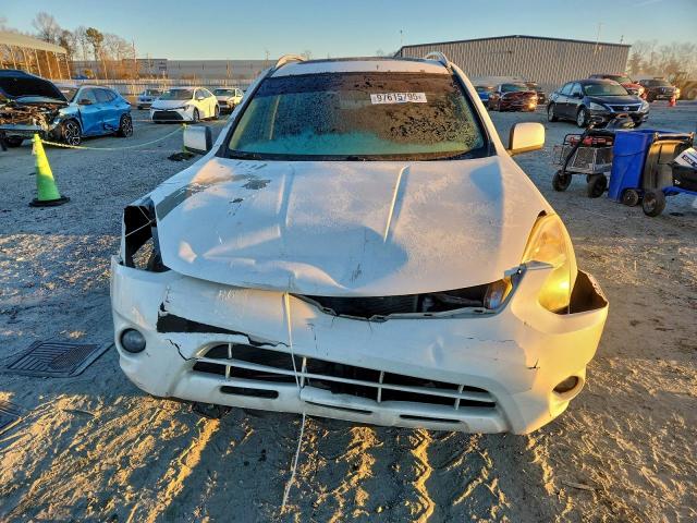 Nissan Rogue S Image 7