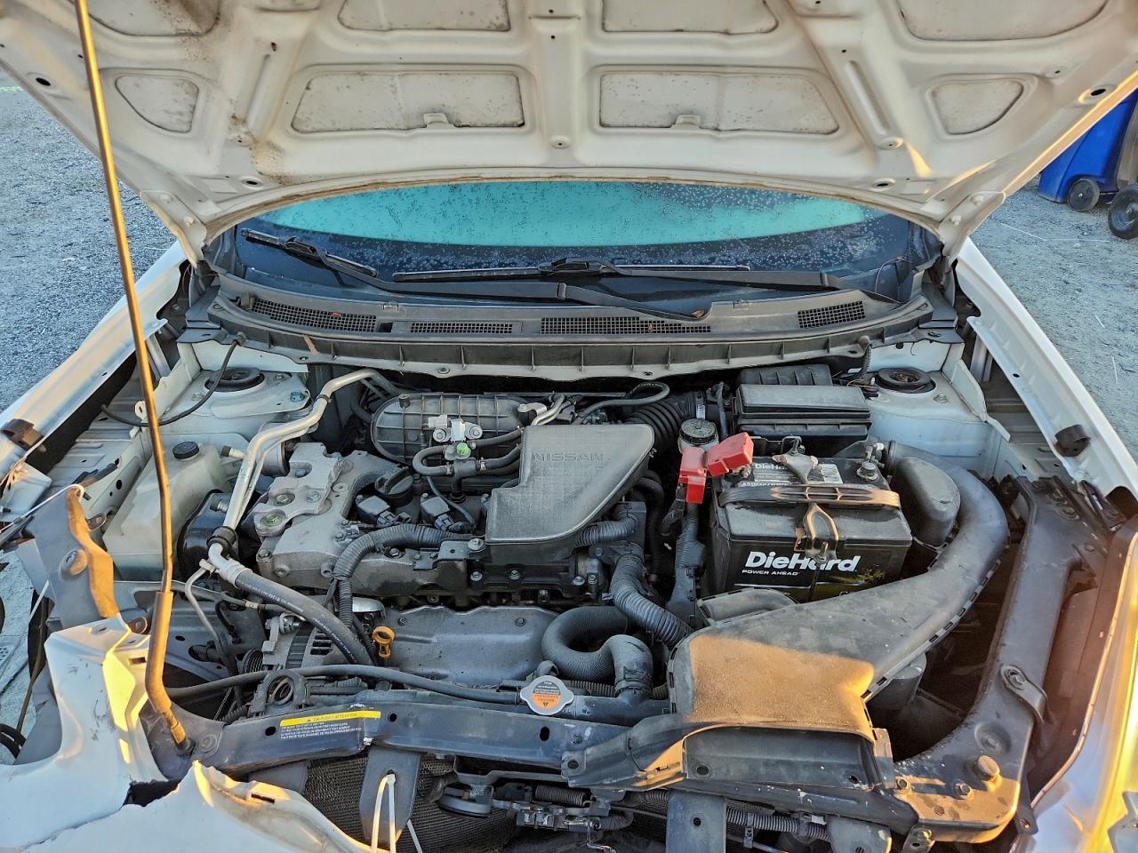 Nissan Rogue S Image 4