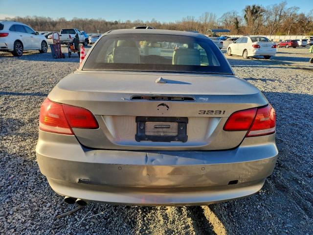 BMW 3 Series I Image 6