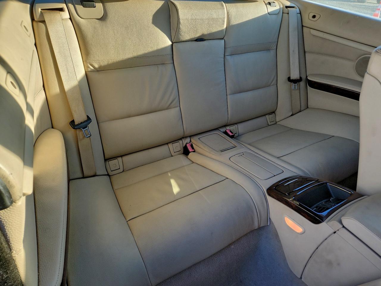 BMW 3 Series I Image 11