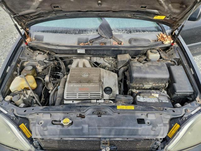 Lexus RX 300 Image 4