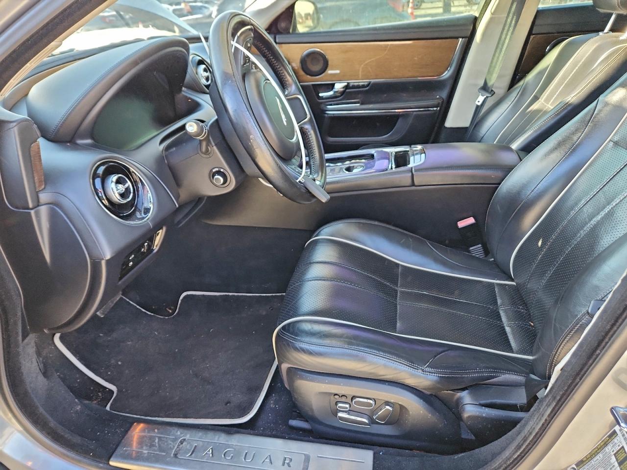 Jaguar XJ Supercharged Image 2