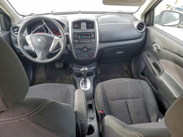 Nissan Versa S Image 9
