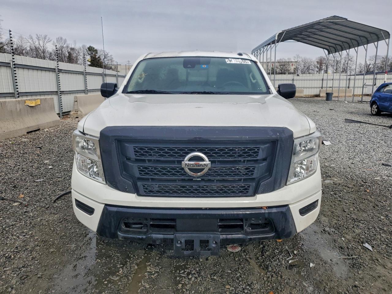 Nissan Titan S Image 11