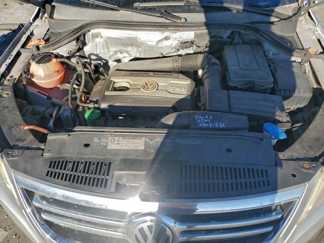 Volkswagen Tiguan S Image 7