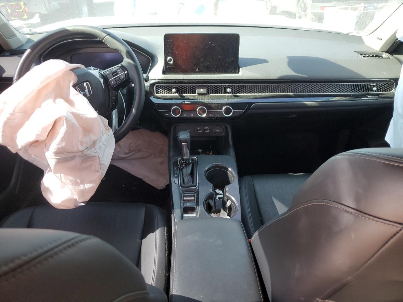 Honda Civic Touring Image 12