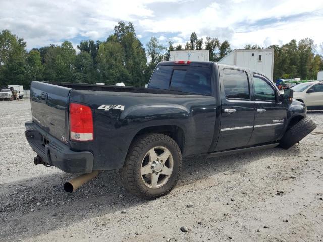 GMC Sierra K2500 Denali Image 3