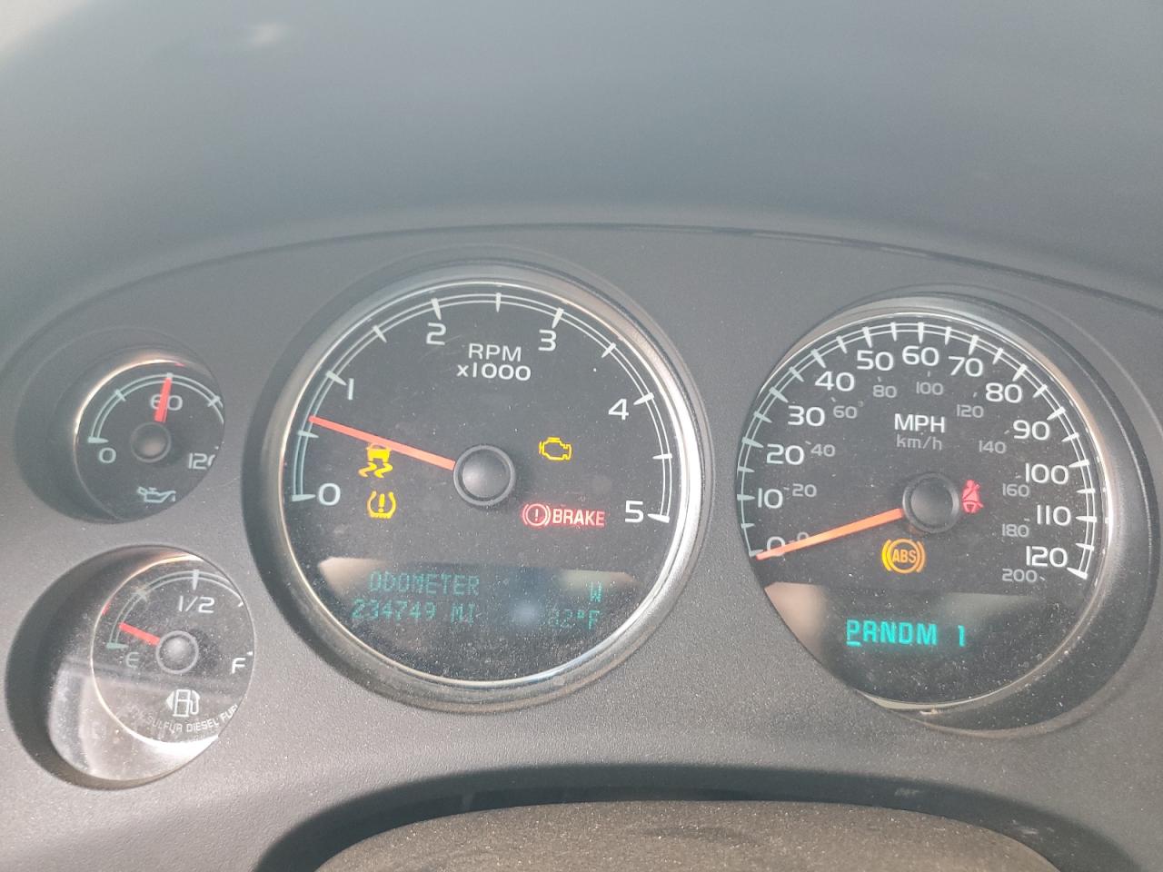 GMC Sierra K2500 Denali Image 11