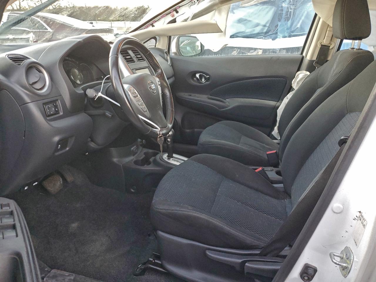 Nissan Versa S Image 11