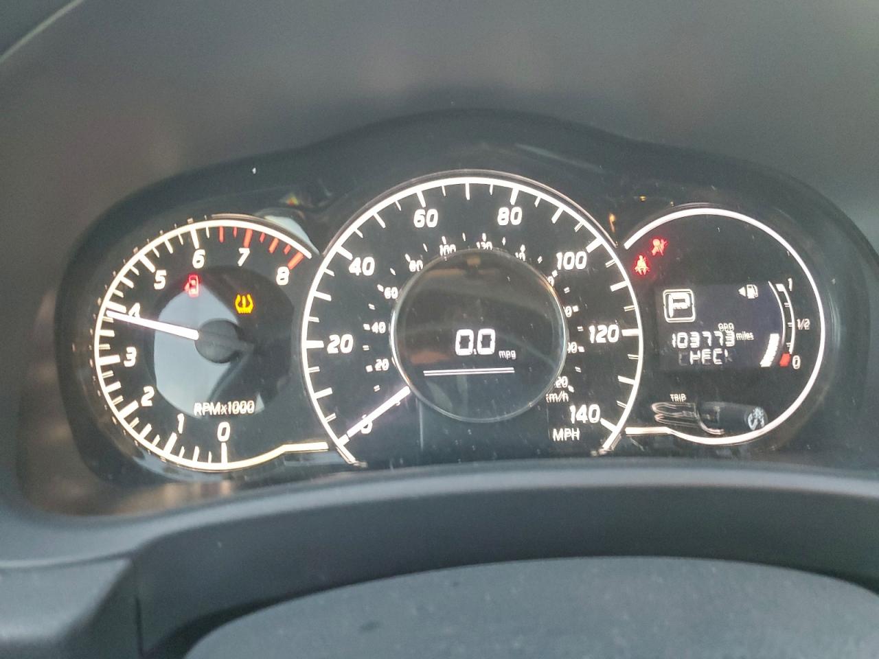 Nissan Versa S Image 4