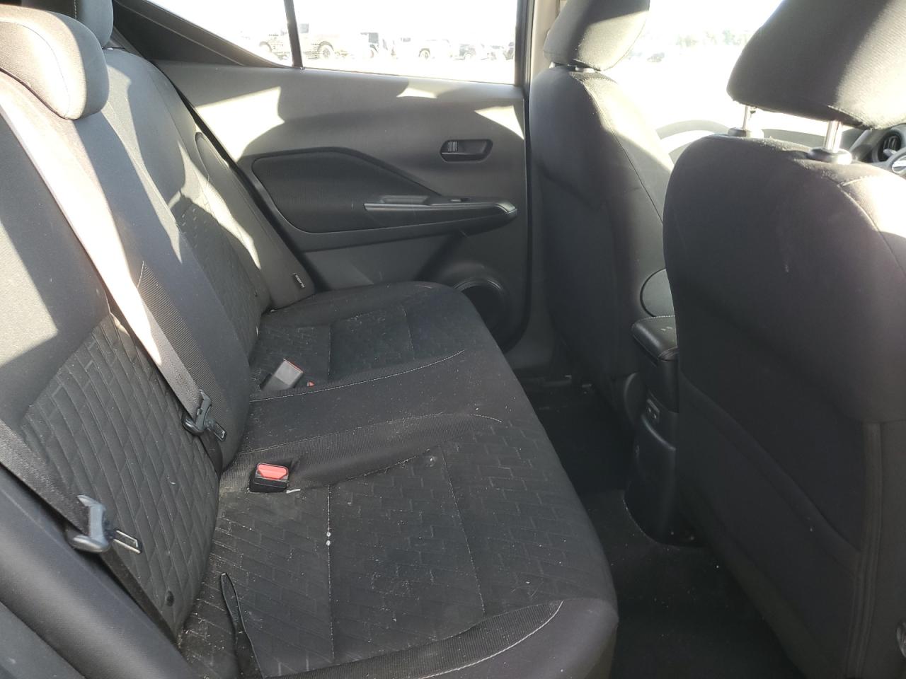 Nissan Kicks S Image 9