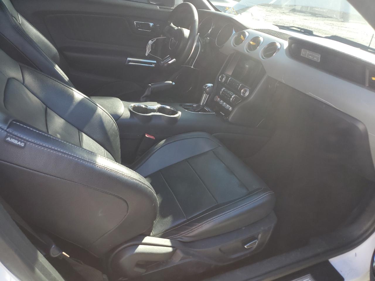 Ford Mustang Gt Image 11