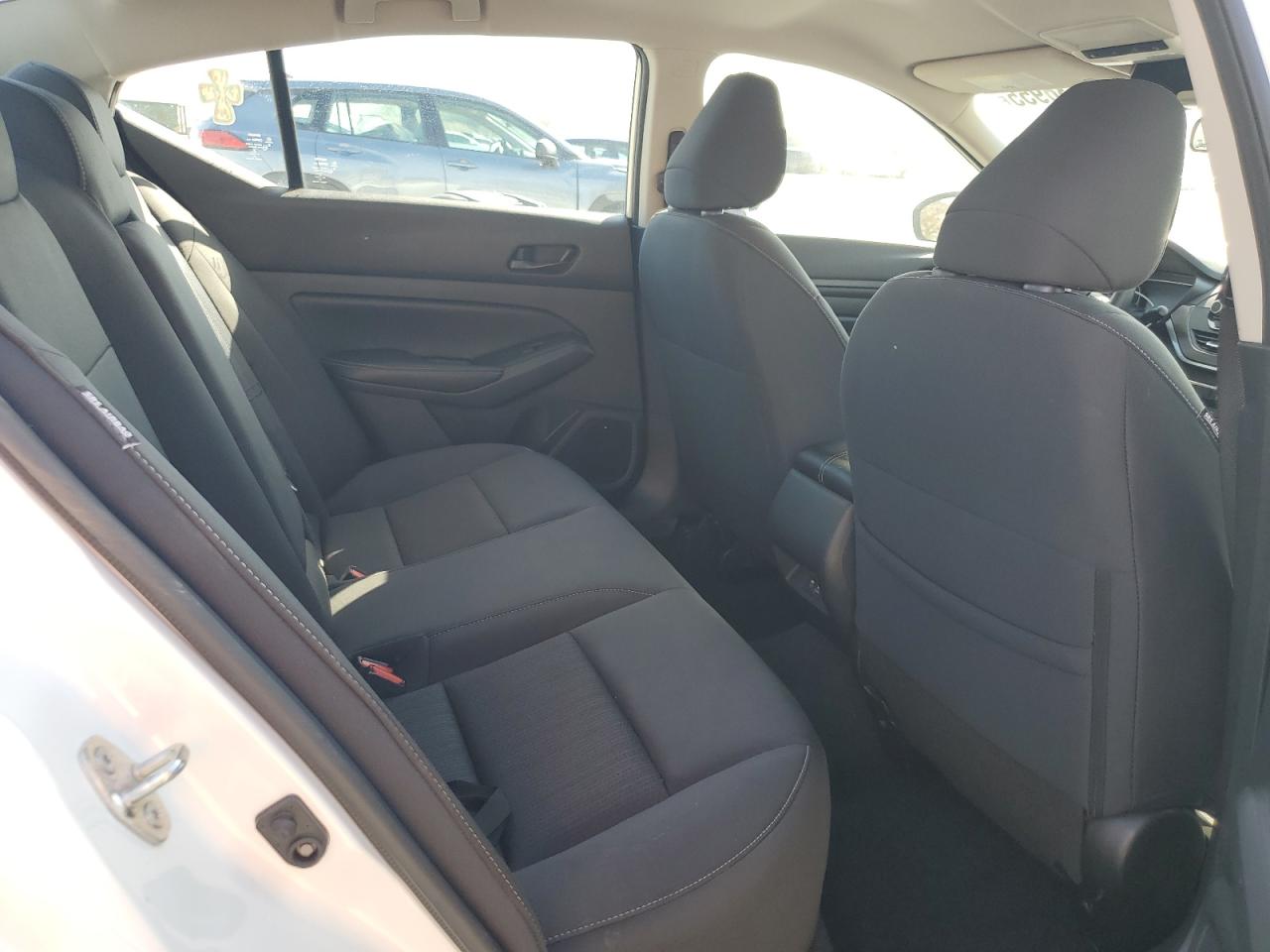 Nissan Altima Sv Image 11