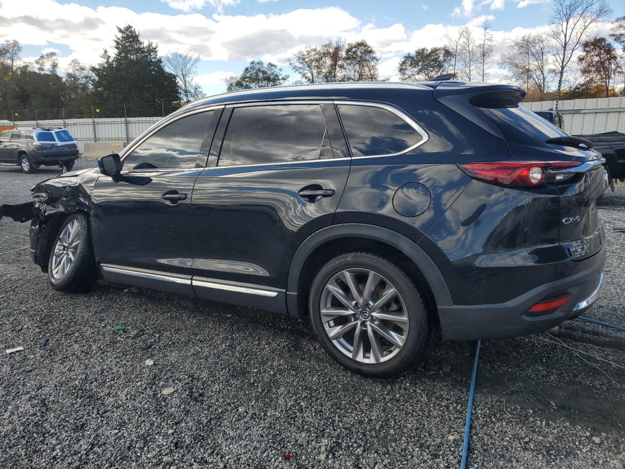 Mazda Cx Grand Touring Image 2
