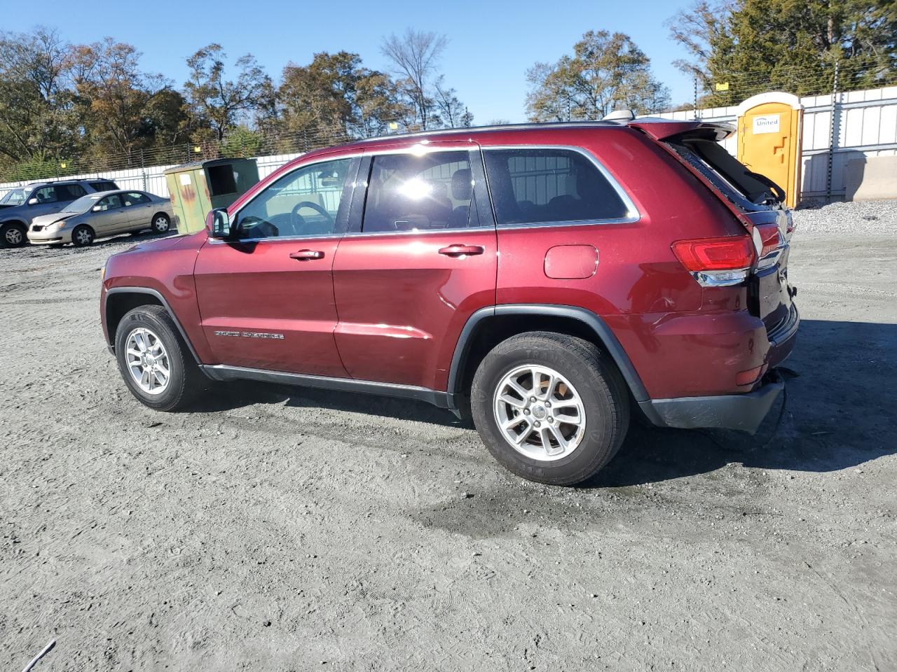 Jeep Grand Cherokee Laredo Image 11