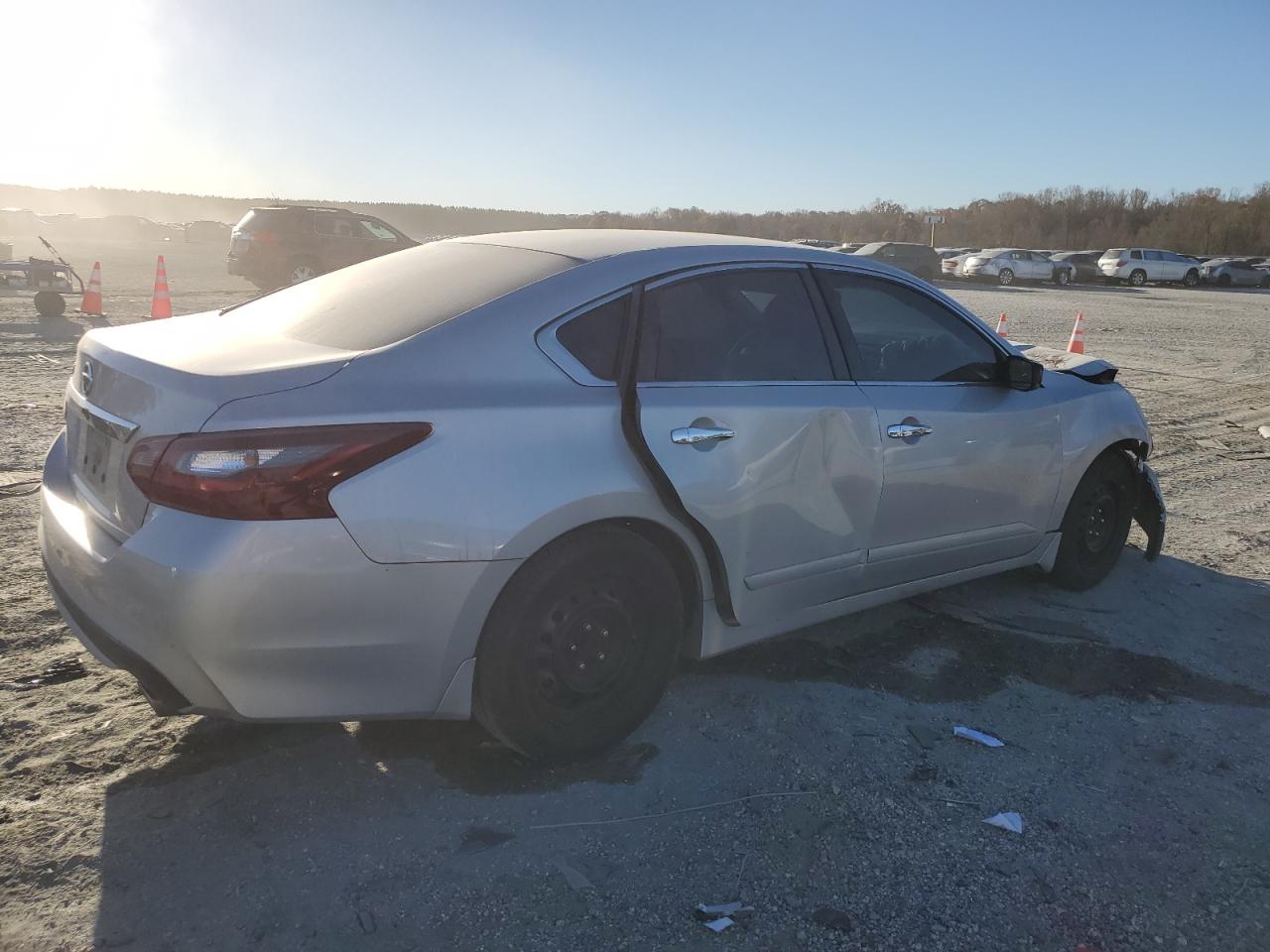 Nissan Altima 2.5 Image 12