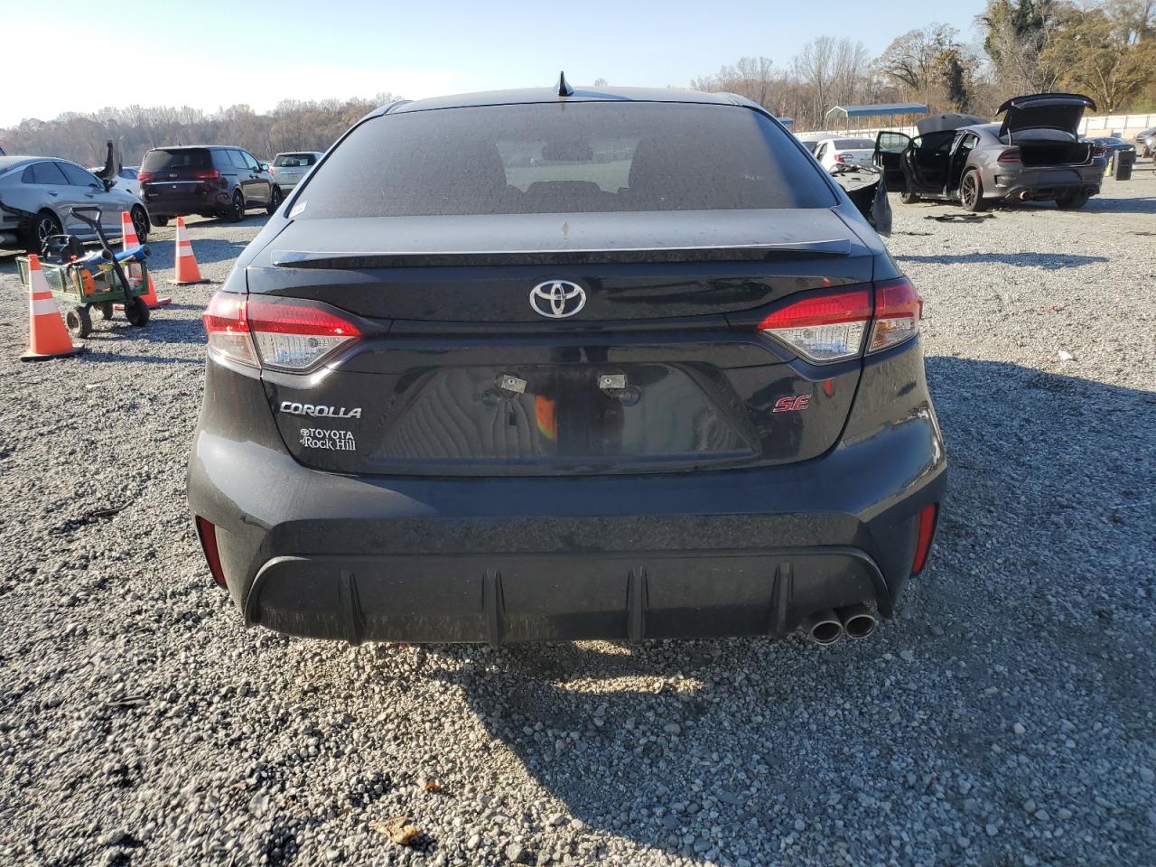 Toyota Corolla Se Image 13