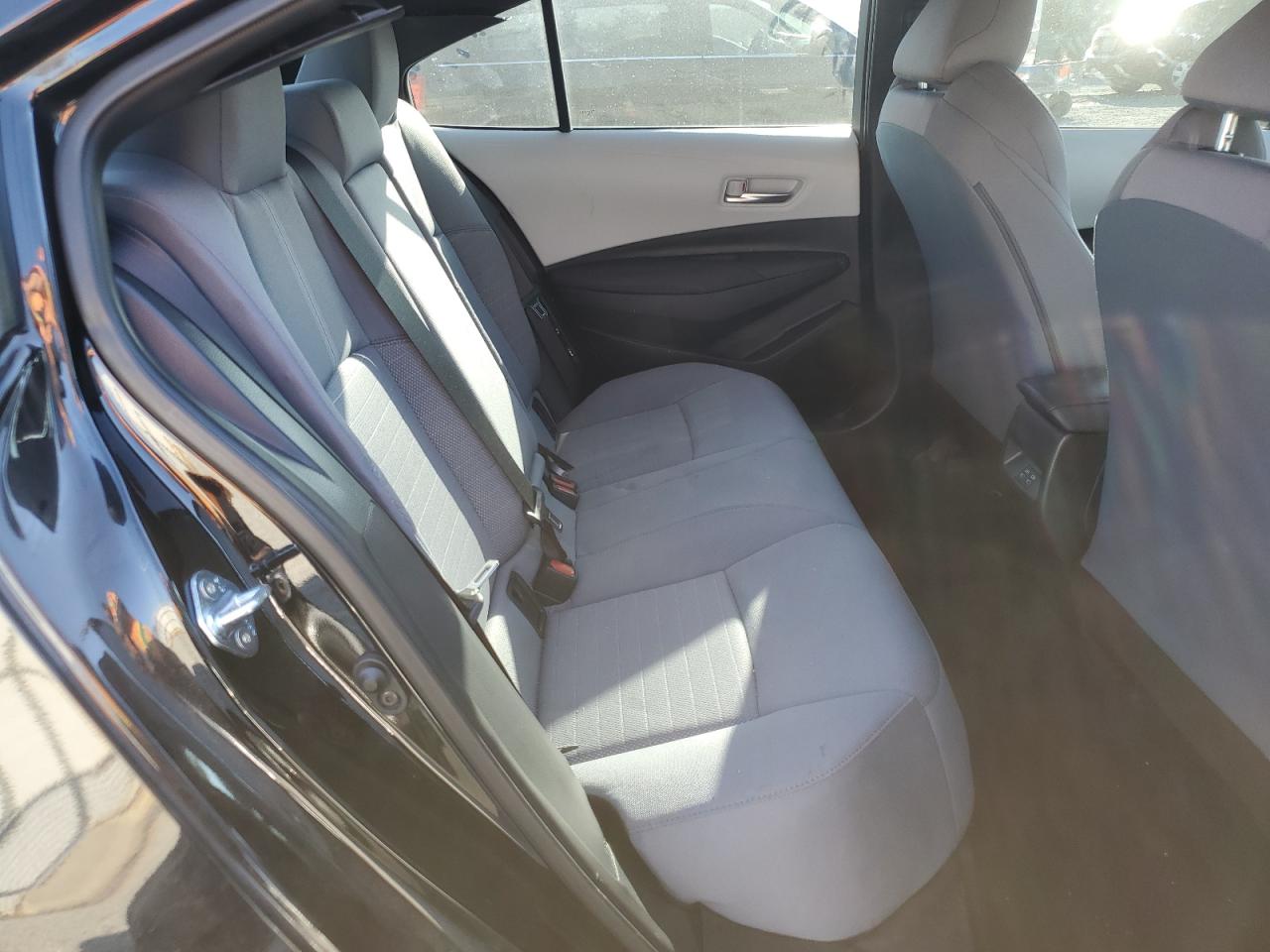 Toyota Corolla Se Image 11