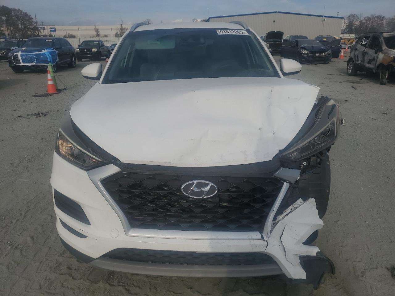 Hyundai TUCSON Limited Image 6