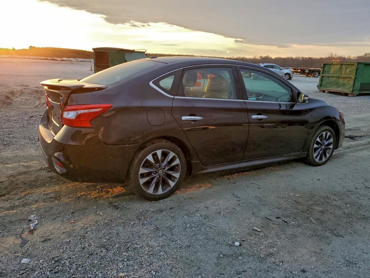 Nissan Sentra S Image 4