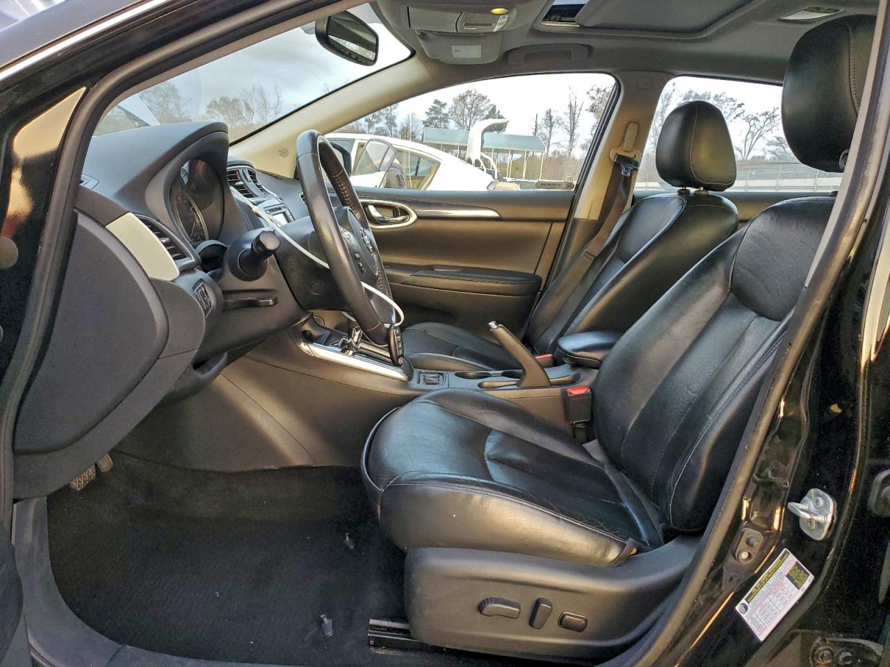 Nissan Sentra S Image 7