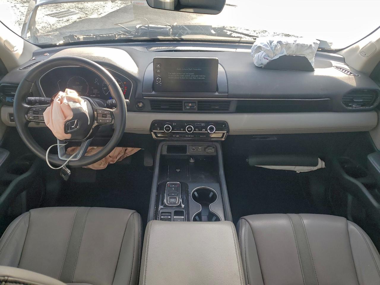 Honda Pilot Touring Image 13