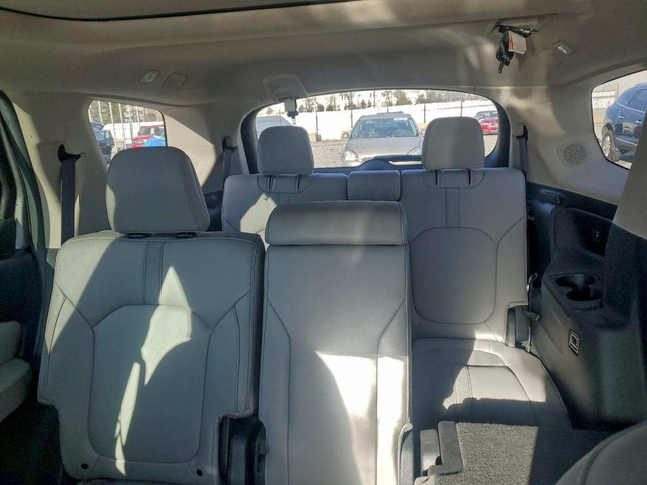 Honda Pilot Touring Image 12