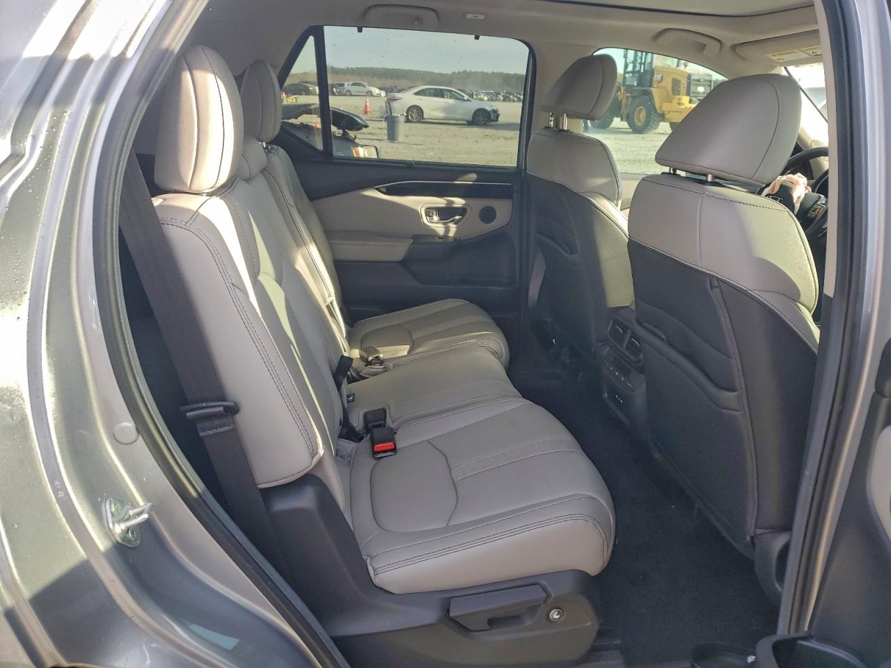 Honda Pilot Touring Image 6