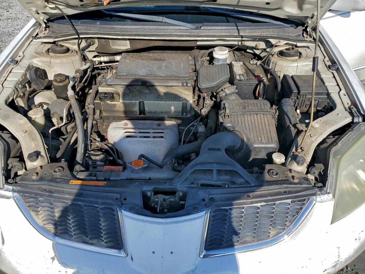 Mitsubishi Galant Es Medium Image 8