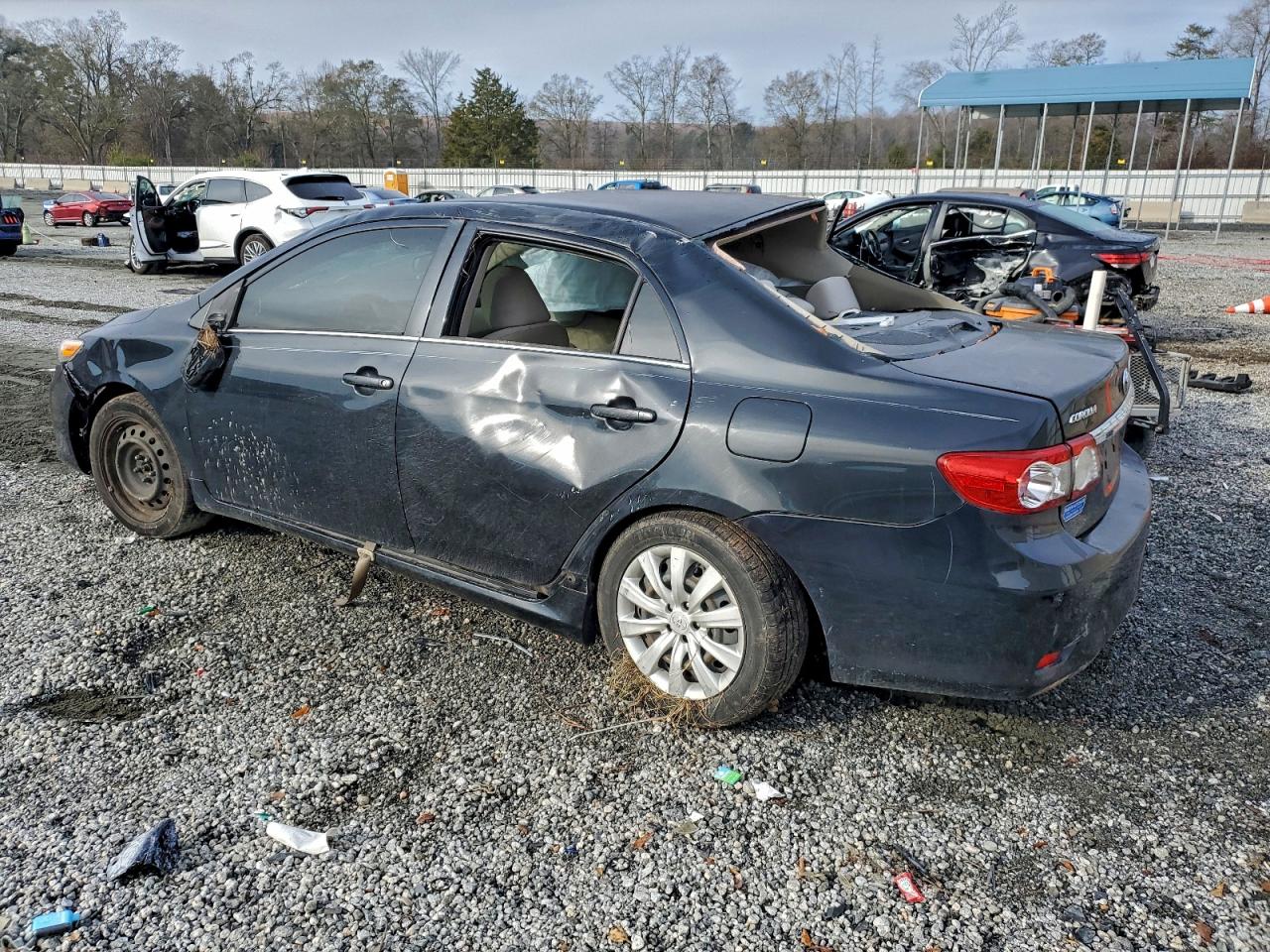 Toyota Corolla Base Image 4