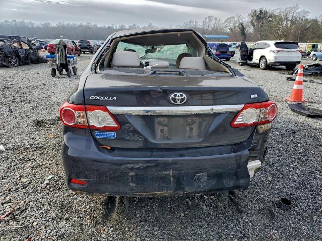 Toyota Corolla Base Image 3