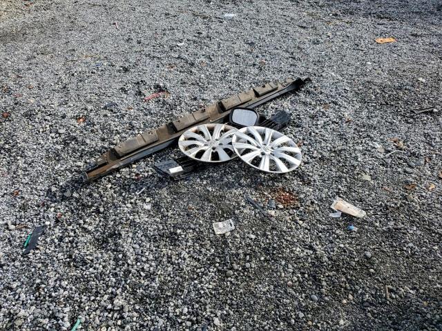 Toyota Corolla Base Image 10