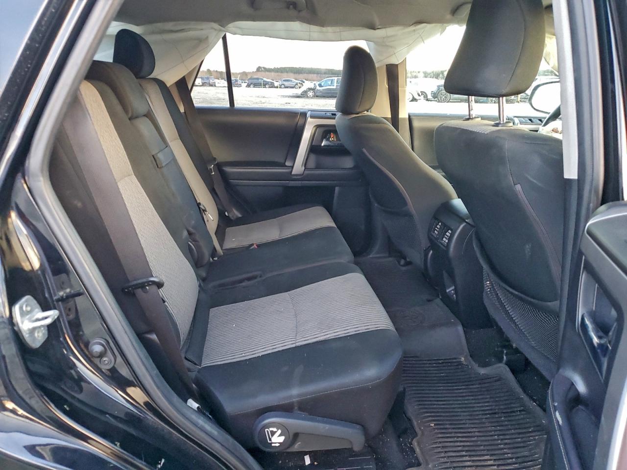 Toyota 4Runner Sr5 Image 2