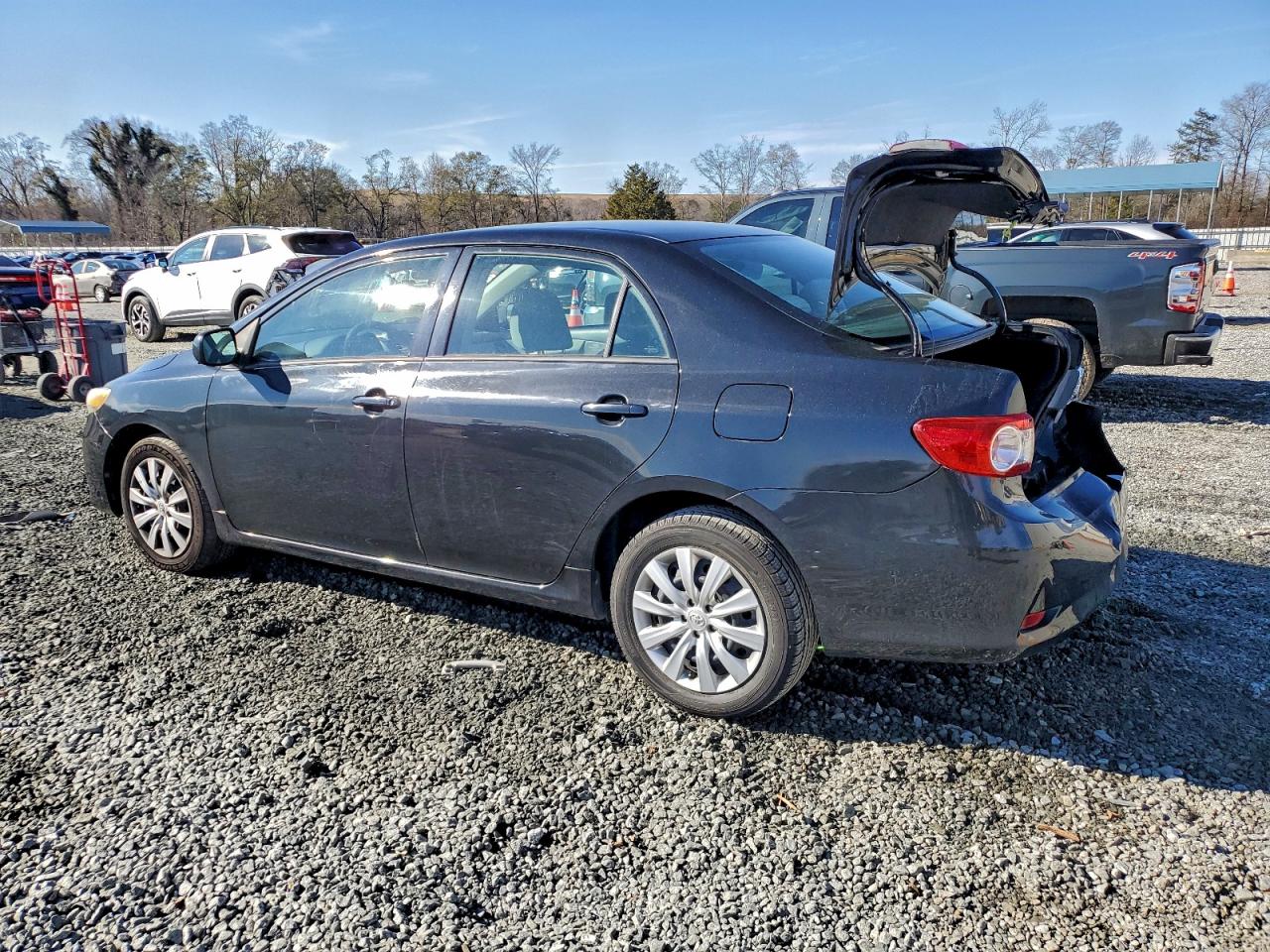 Toyota Corolla Base Image 4