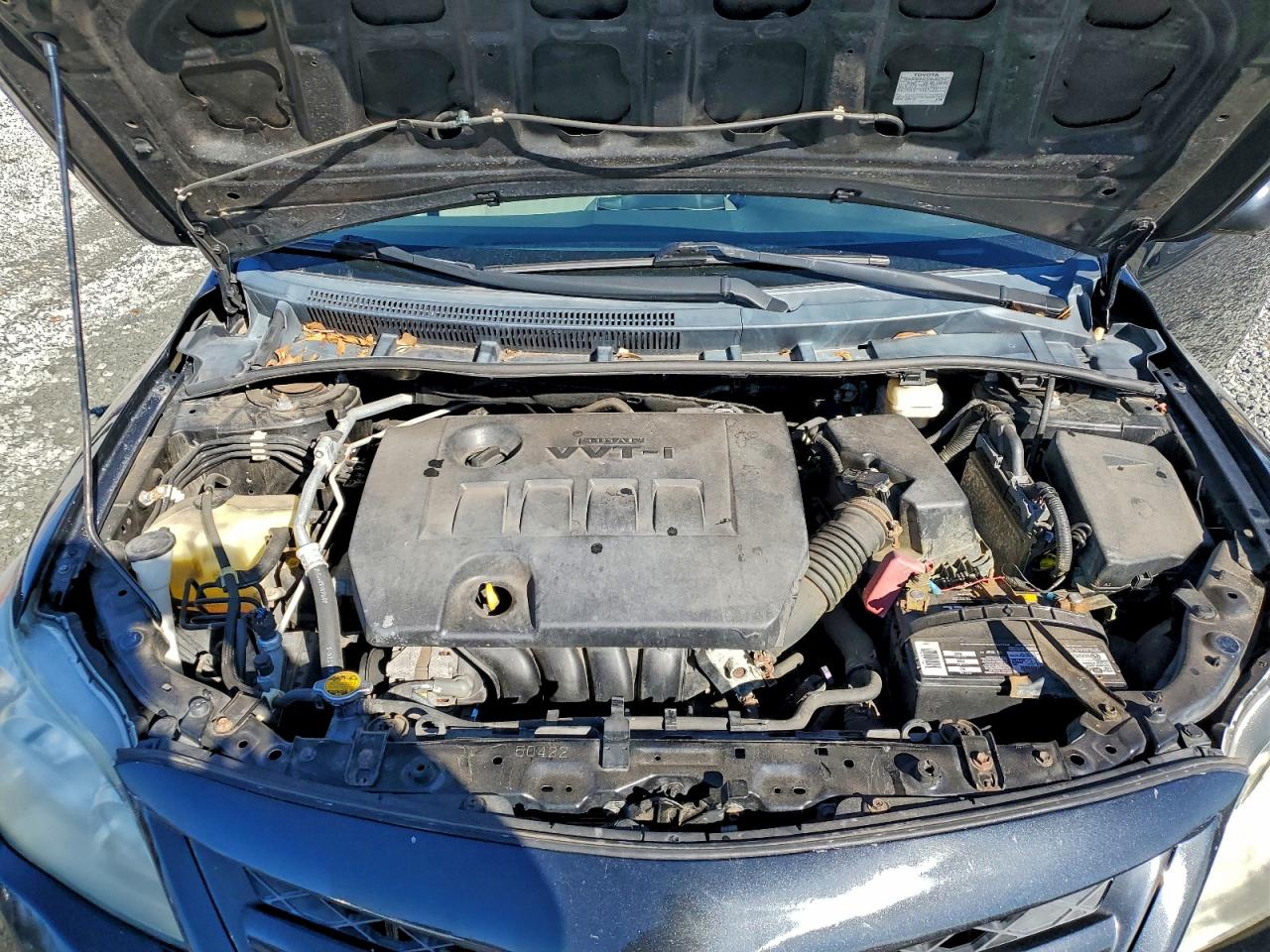 Toyota Corolla Base Image 2