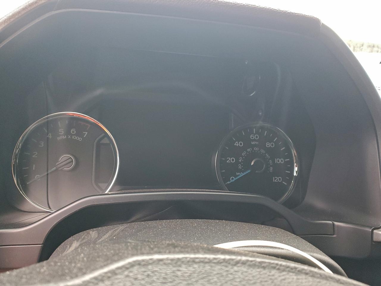 Ford F-150 Supercrew Image 8