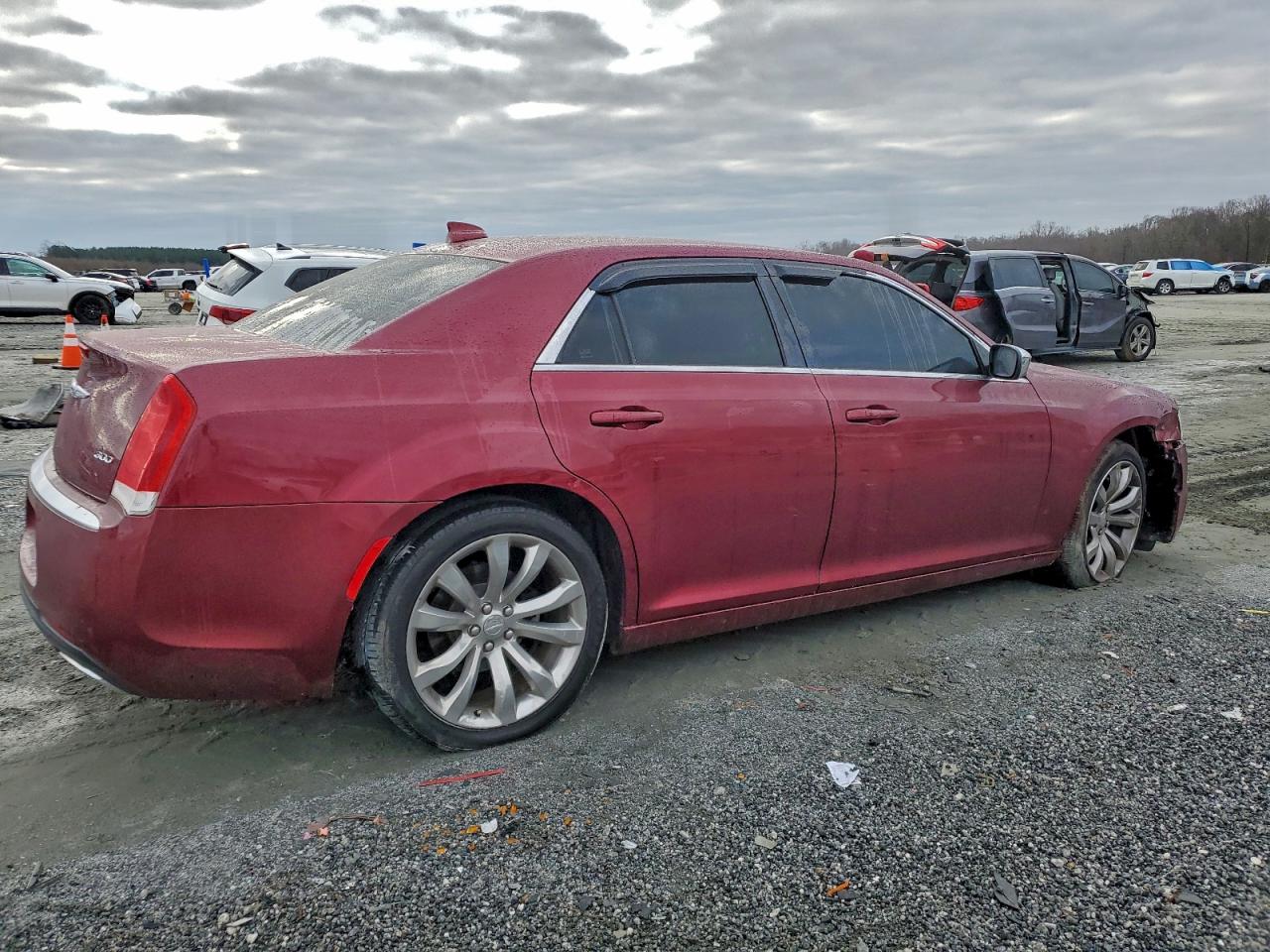 Chrysler 300 Touring Image 3