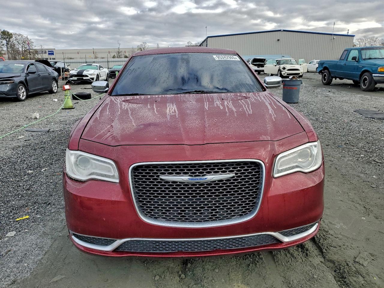 Chrysler 300 Touring Image 8