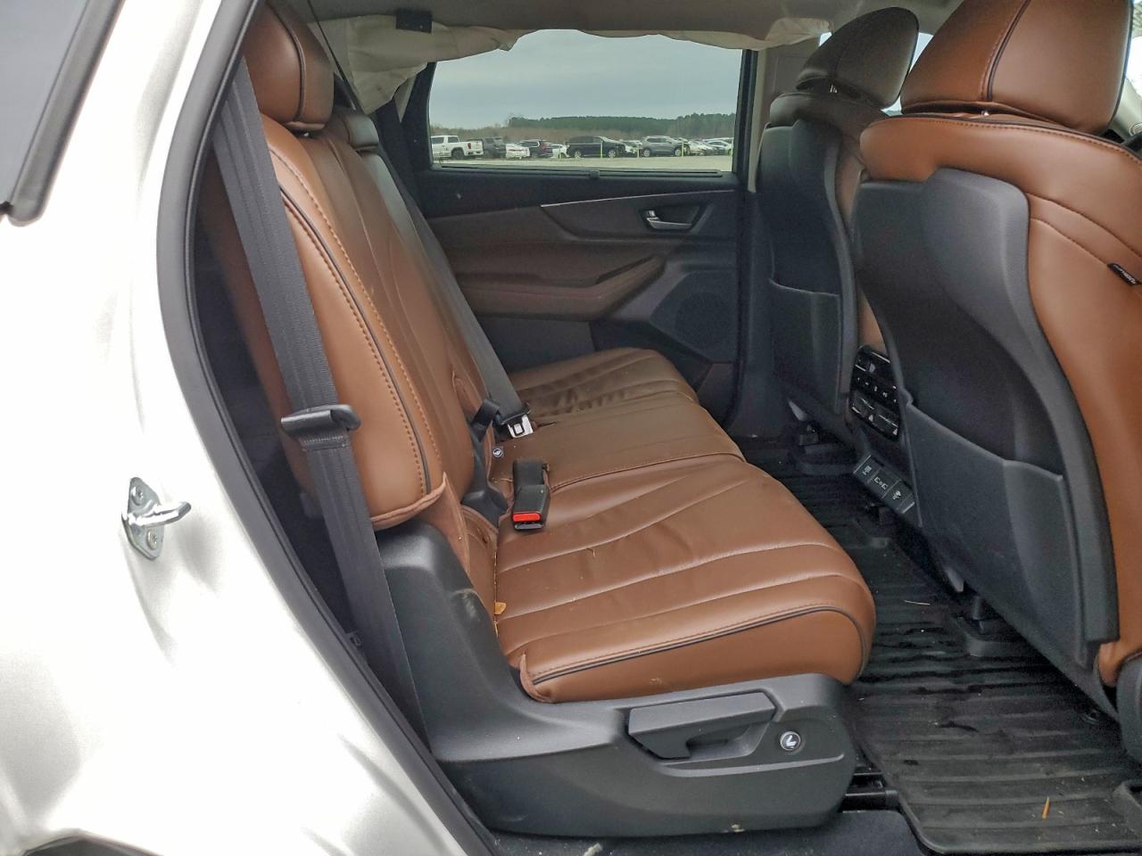 Acura MDX Advance Image 8