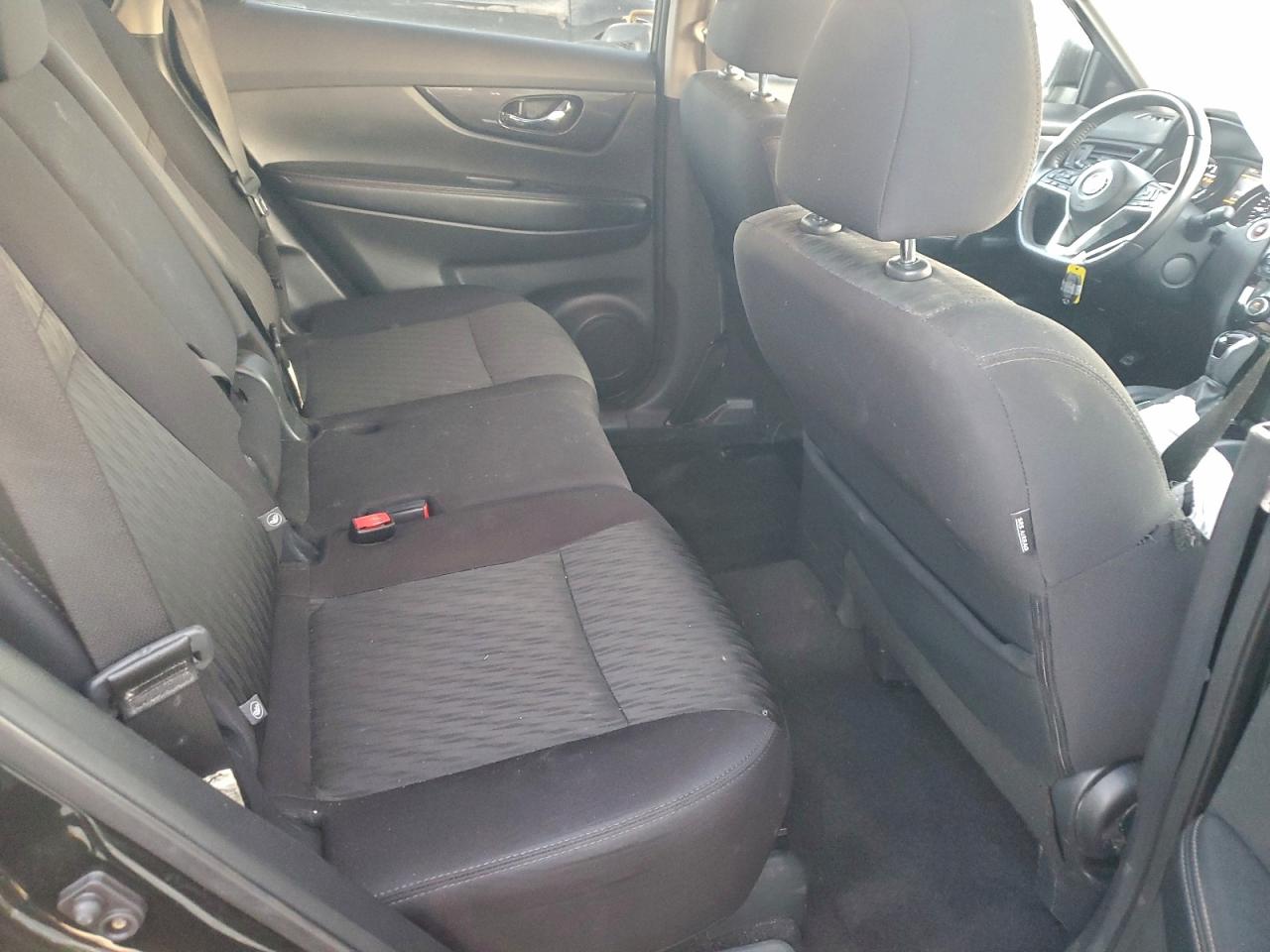 Nissan Rogue S Image 11