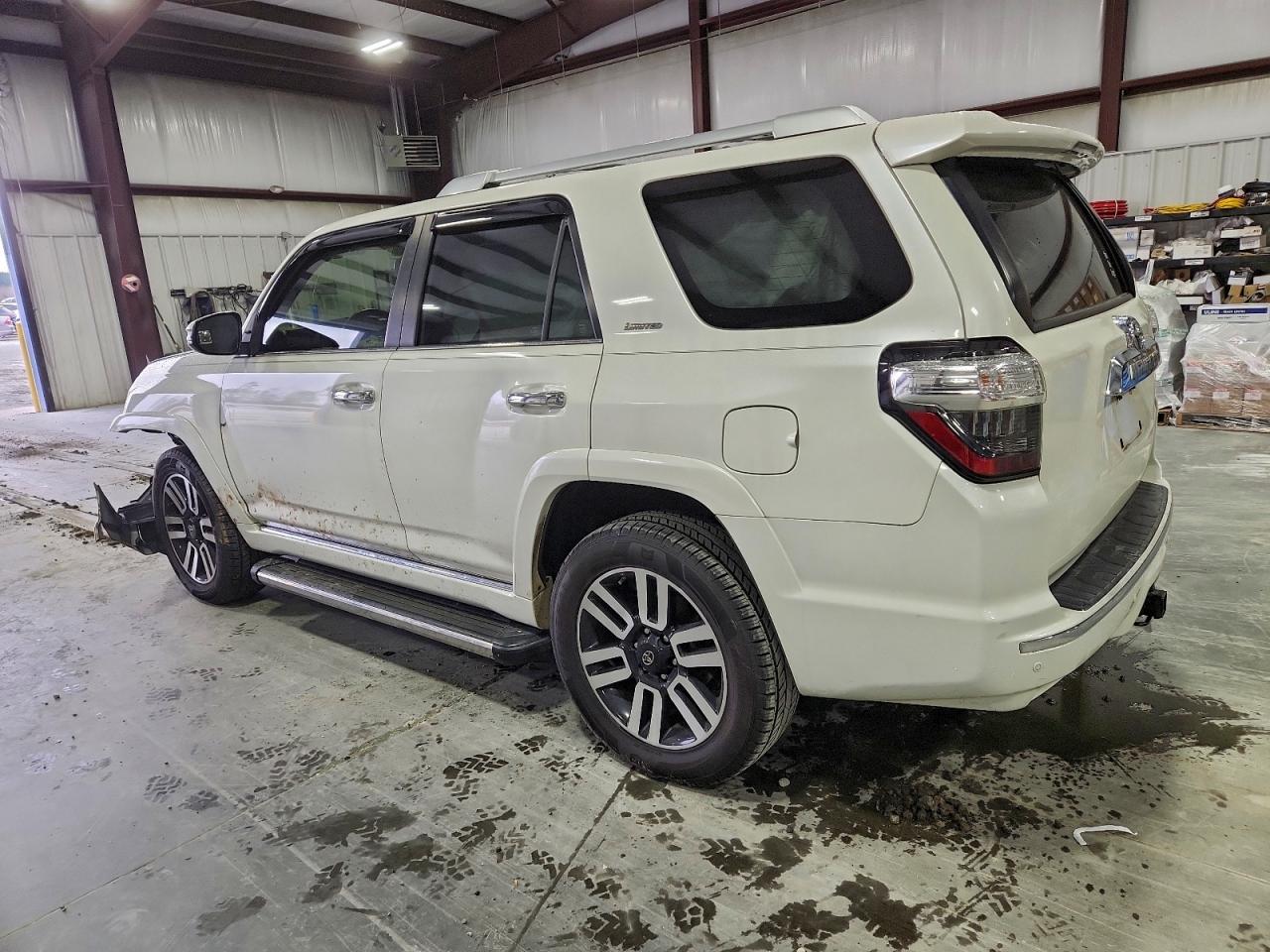 Toyota 4Runner Sr5/sr5 Premium Image 2