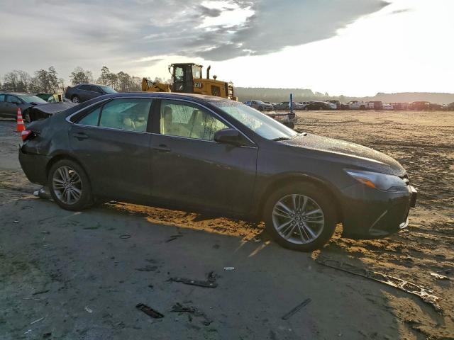 Toyota Camry Le Image 11