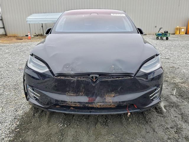 Tesla Model X Image 11