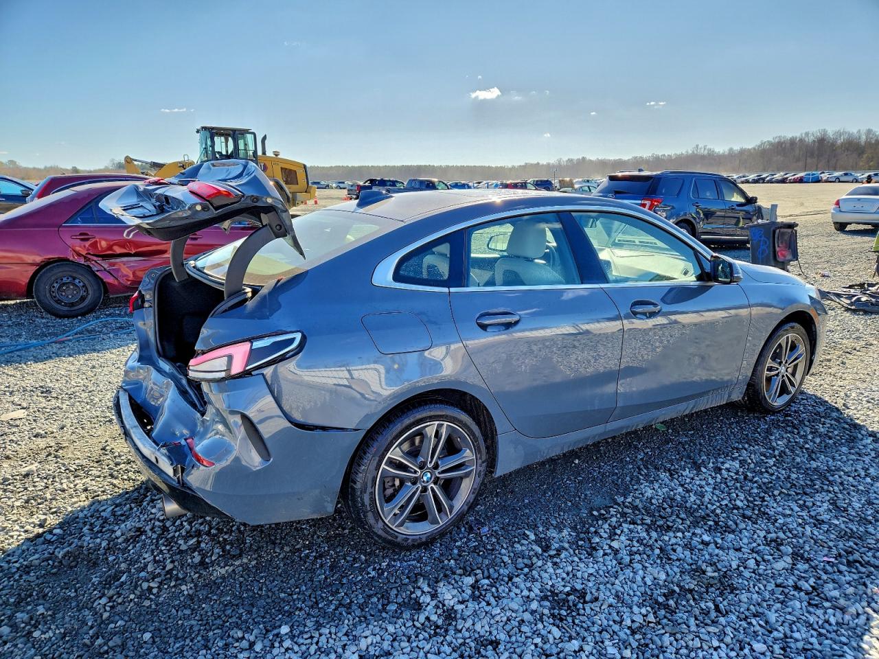 BMW 2 Series Image 2