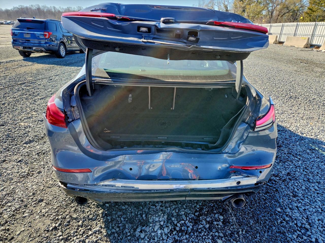 BMW 2 Series Image 3