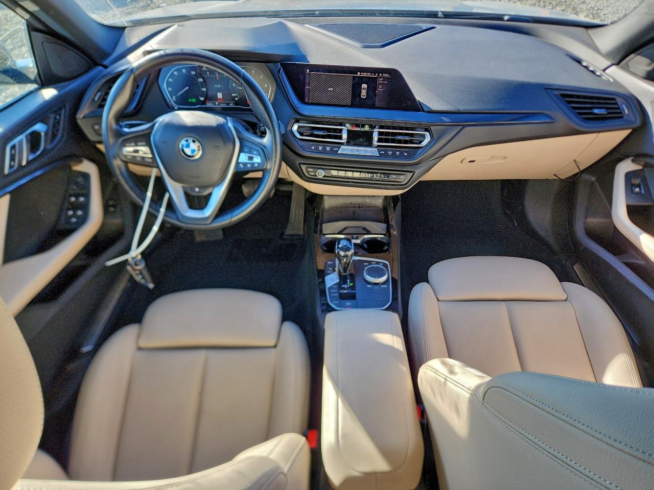 BMW 2 Series Image 4