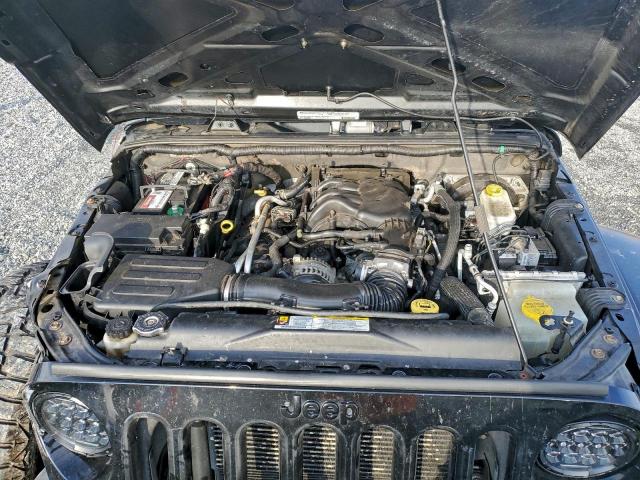 Jeep Wrangler Sahara Image 10