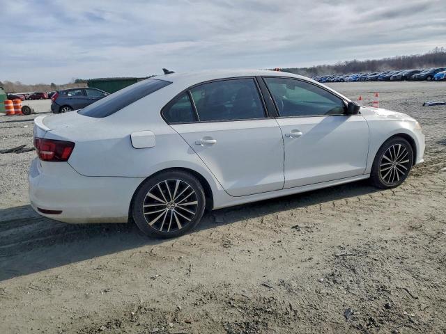 Volkswagen Jetta Sport Image 5