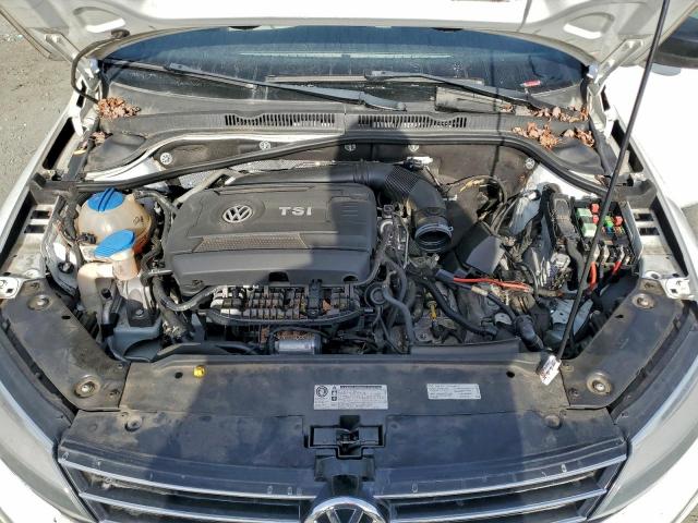 Volkswagen Jetta Sport Image 12