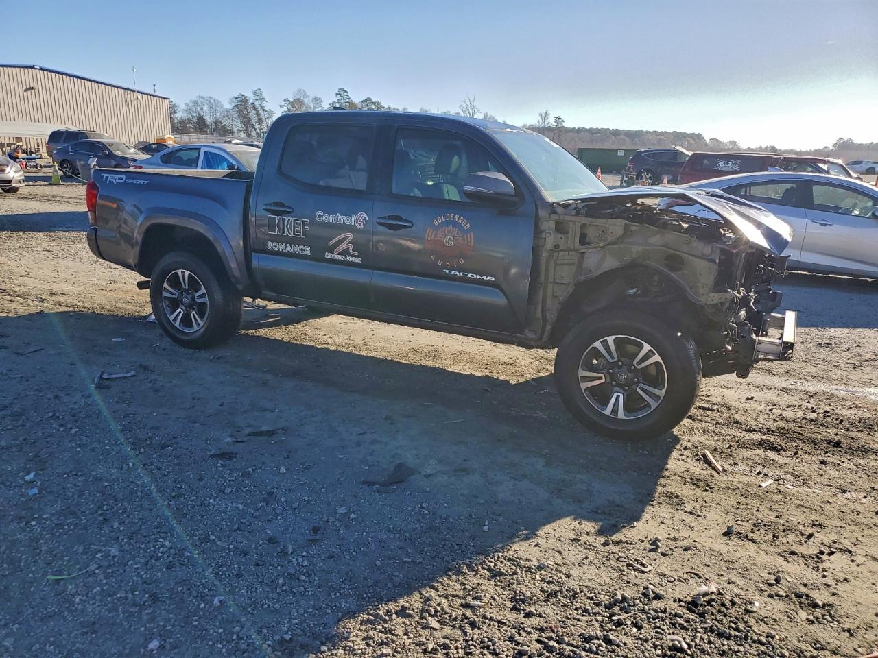 Toyota Tacoma Double Cab Image 7